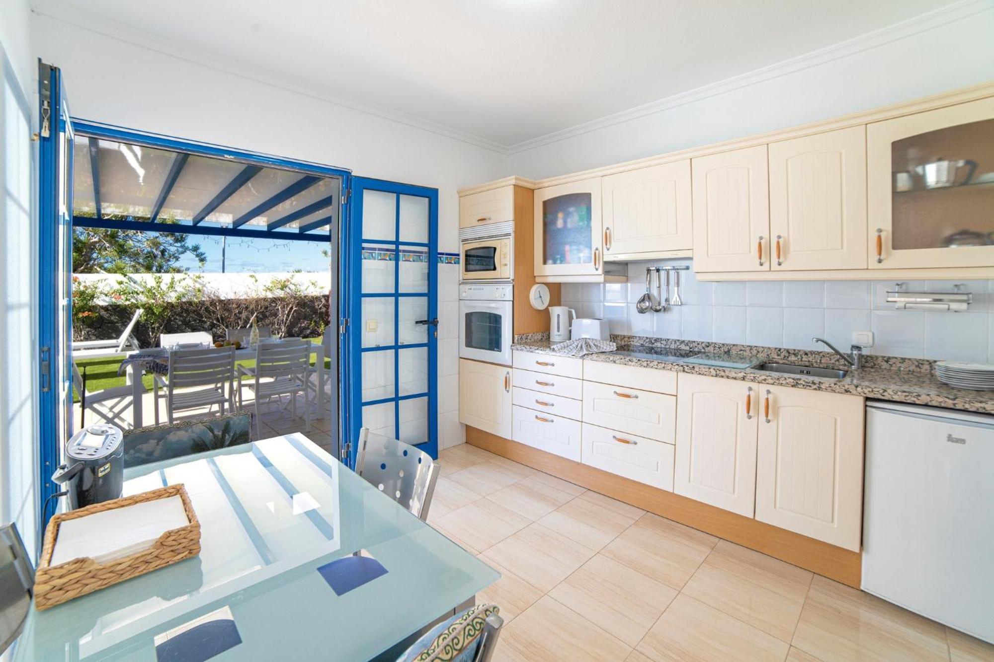 Beautiful Detached Lanzarote Villa 3 Bedrooms Villa Stacruz Bay Stunning Views Close To Amenities Playa Blanca Eksteriør bilde